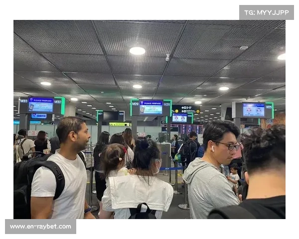 中巡赛东盟站签证便利化落地签通道开启球员15分钟通关体验 中巡赛东盟站签证便利化落地签通道开启球员15分钟通关体验